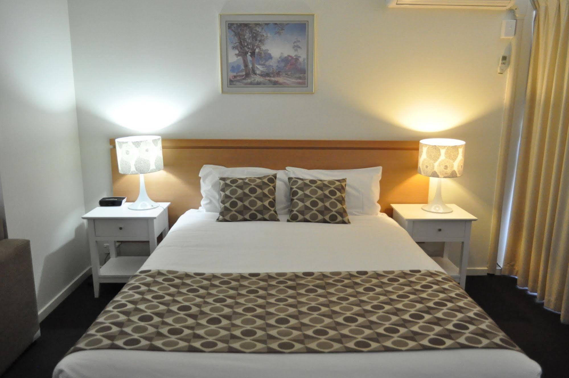 Albury Burvale Motor Inn Zewnętrze zdjęcie