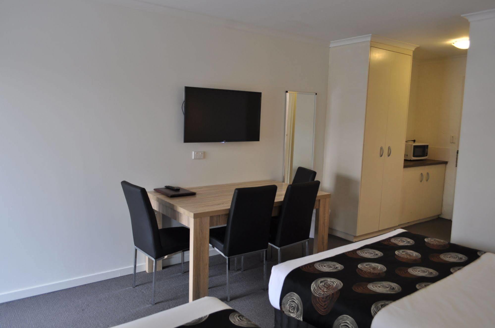 Albury Burvale Motor Inn Zewnętrze zdjęcie