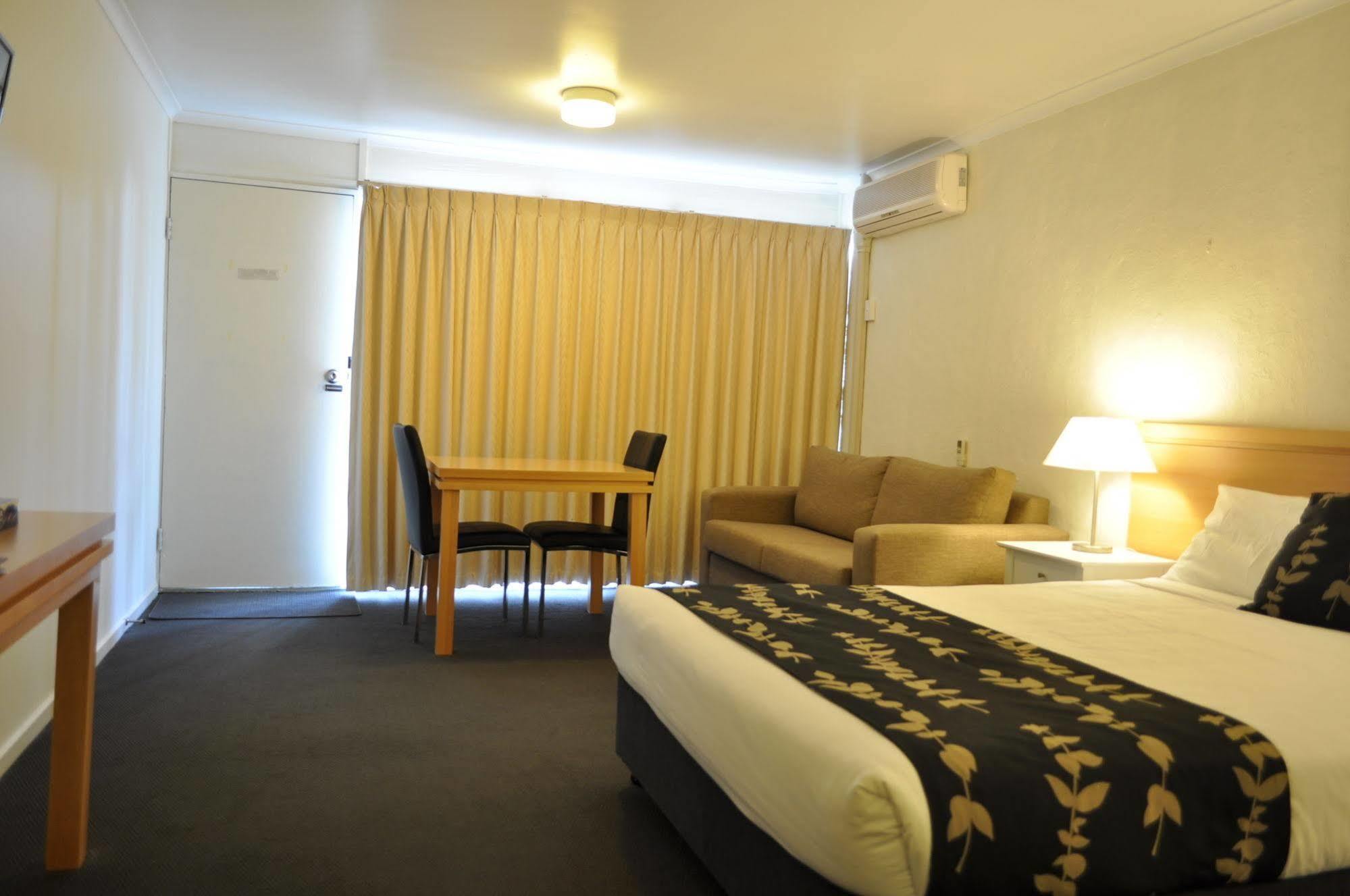 Albury Burvale Motor Inn Zewnętrze zdjęcie