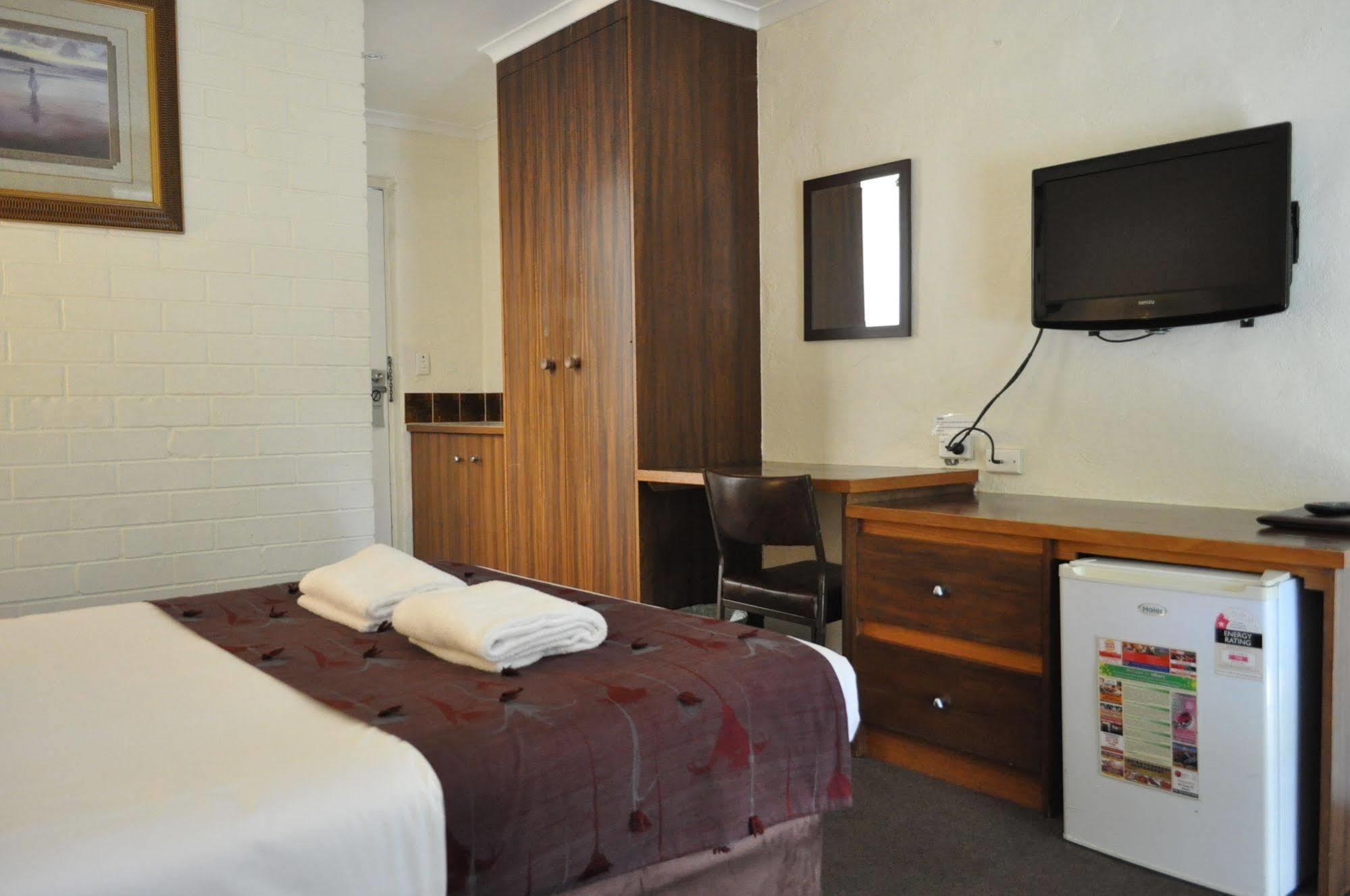 Albury Burvale Motor Inn Zewnętrze zdjęcie