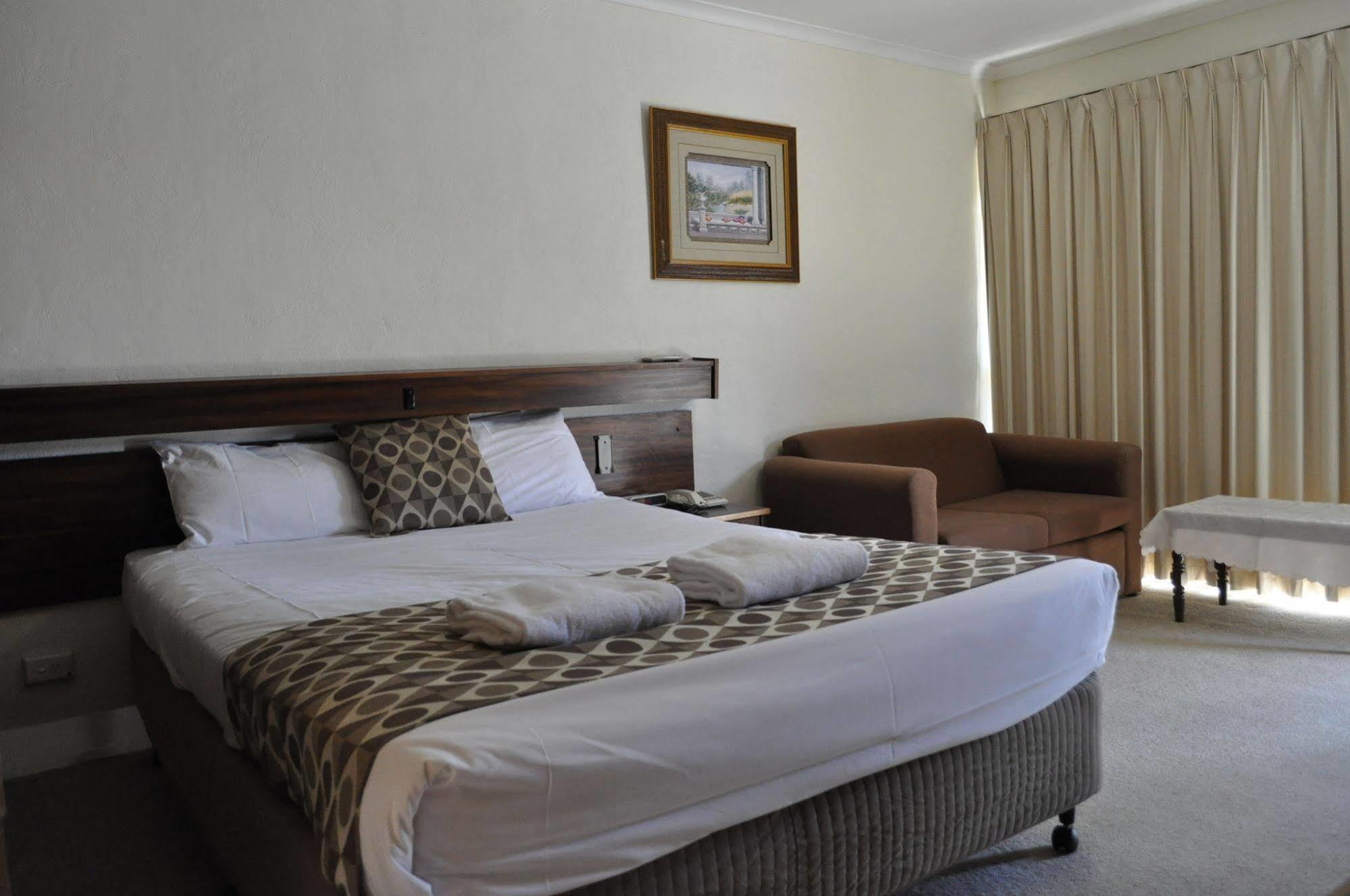 Albury Burvale Motor Inn Zewnętrze zdjęcie