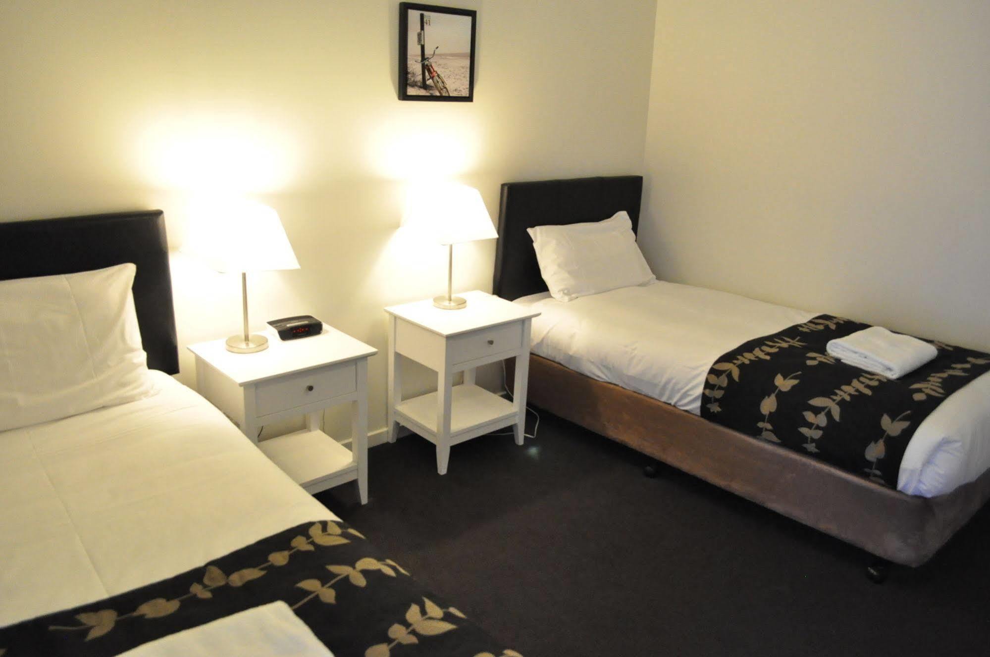 Albury Burvale Motor Inn Zewnętrze zdjęcie
