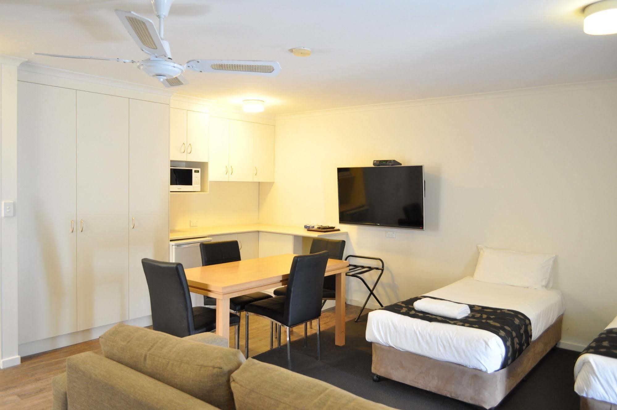 Albury Burvale Motor Inn Zewnętrze zdjęcie