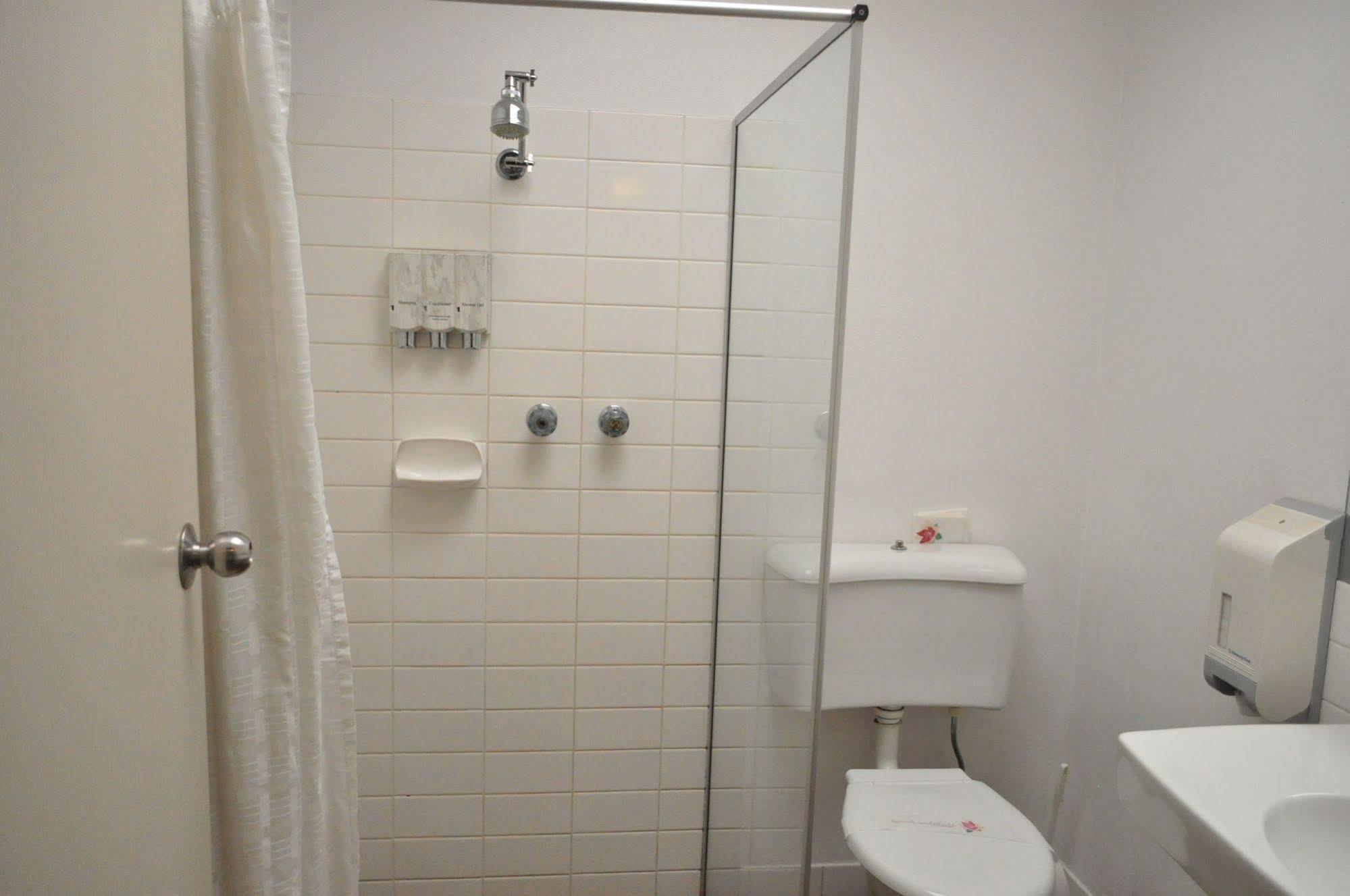 Albury Burvale Motor Inn Zewnętrze zdjęcie