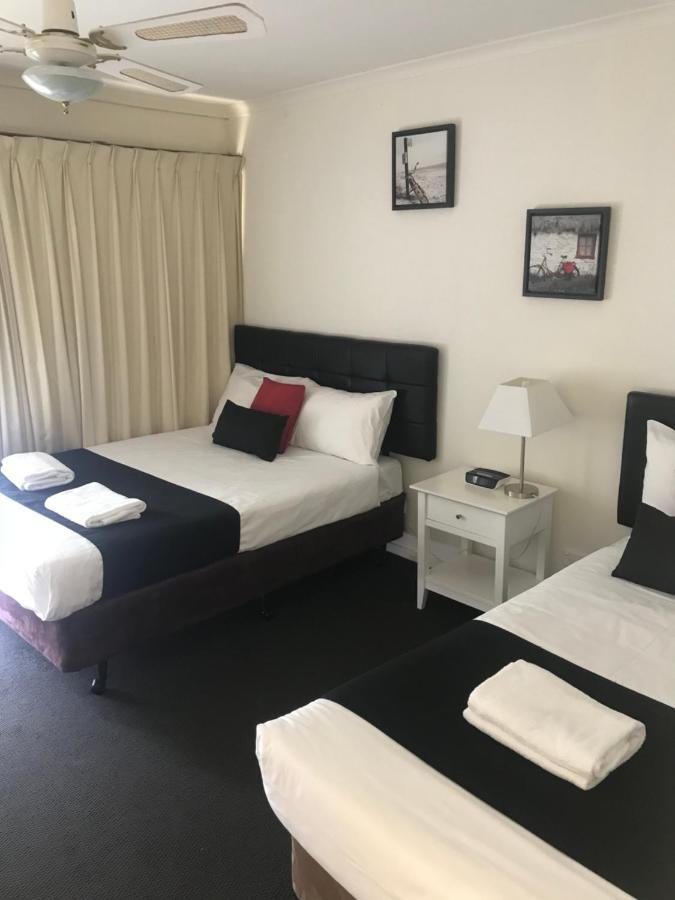 Albury Burvale Motor Inn Zewnętrze zdjęcie